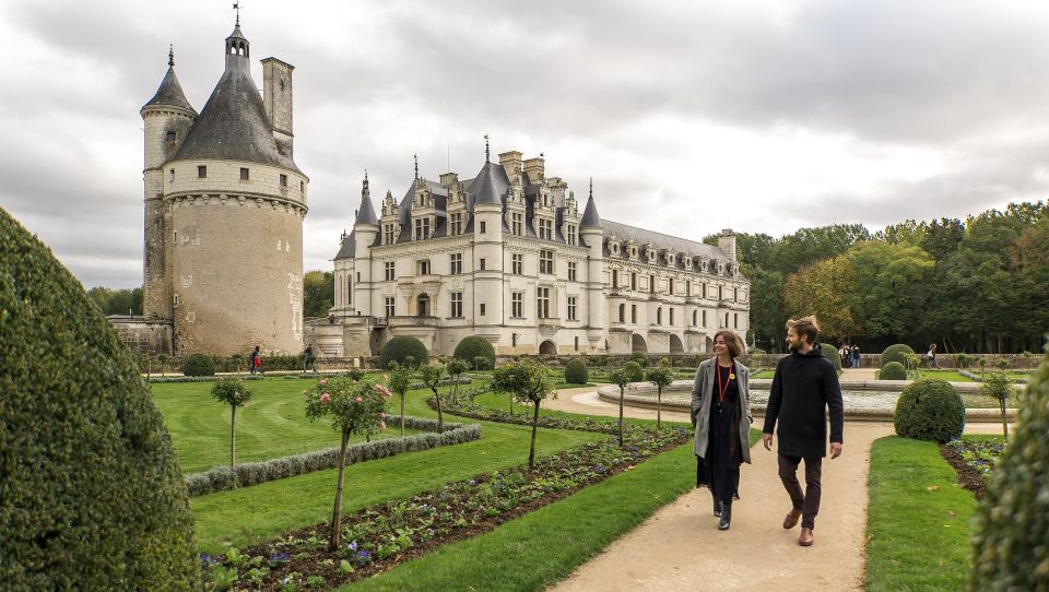 From Paris: Small Group Tour Of Loire Castles Languages Offered