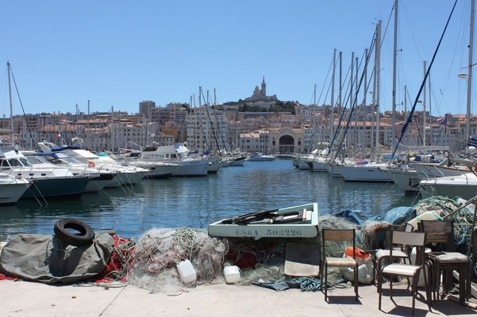 Marseilles: Between Land and Sea 8-Hour Tour - Itinerary Highlights