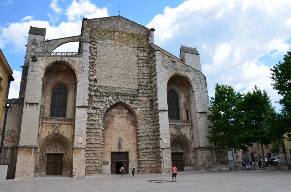 Churches of Provence & French Countryside Private Tour - Inclusions