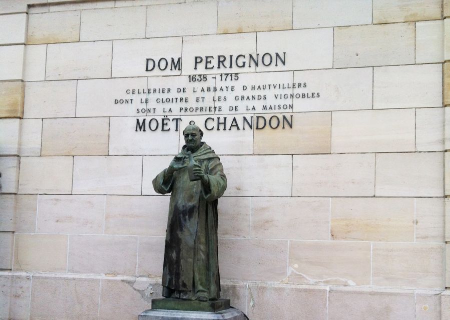 Reims/epernay: Private Moet & Chandon Winery Tour & Tastings Tour Details