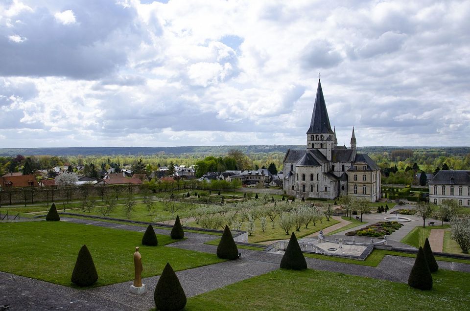 Rouen: Castles and Abbeys Private Full-Day Tour - Key Points