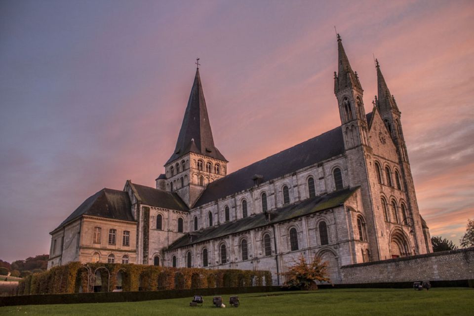 Rouen: Castles and Abbeys Private Full-Day Tour - Detailed Itinerary