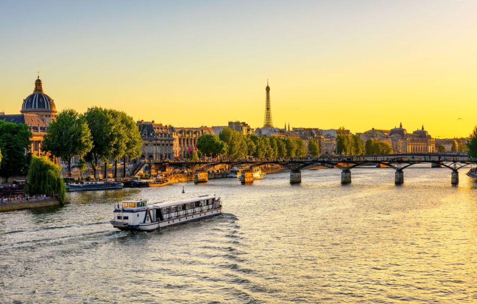 Family Joy in Paris Walking Tour - Landmarks