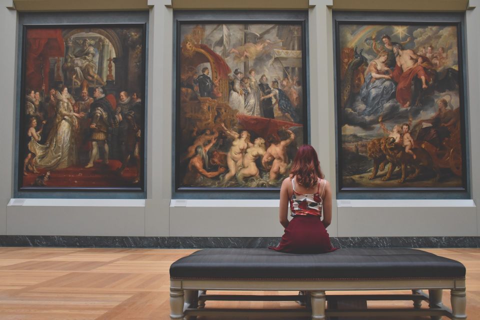 Paris: Louvre Masterpieces Tour With Pre-Reserved Tickets - Activity Highlights