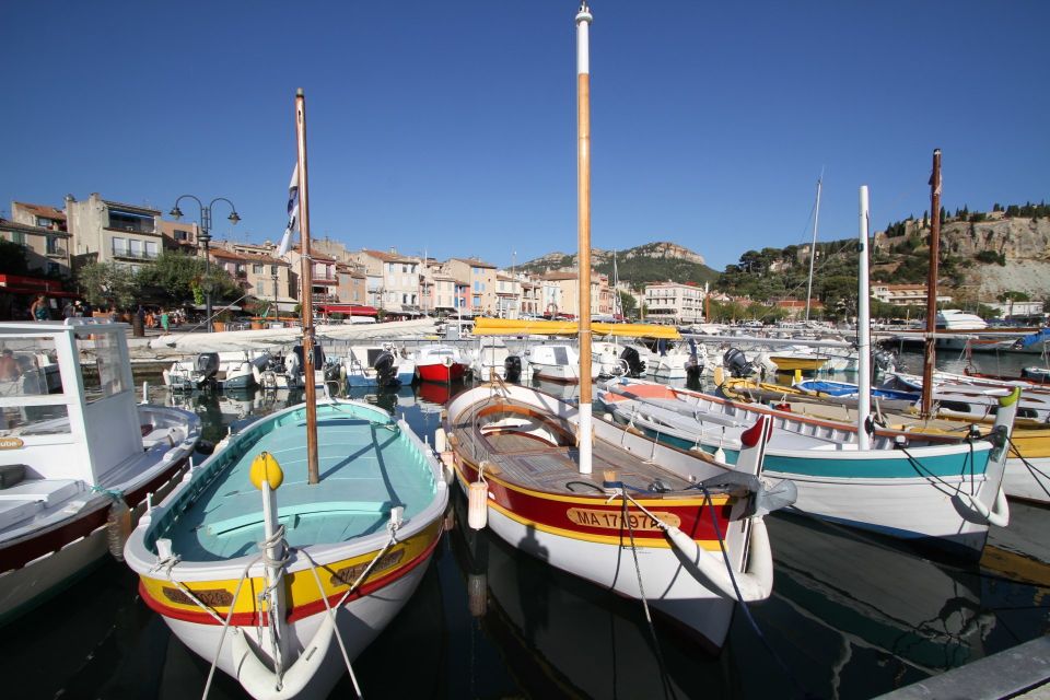 Drive a Cabriolet Between Port of Marseille and Cassis - Description