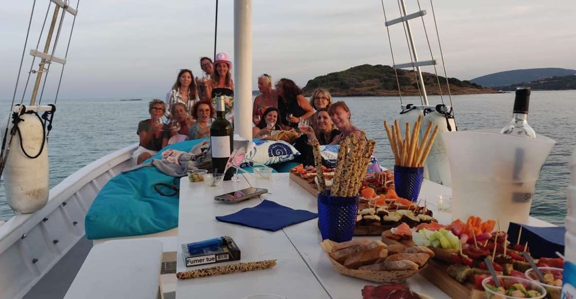 Porto-Vecchio: Dinner Aperitif at the Sunset at Sea - Private Group Option