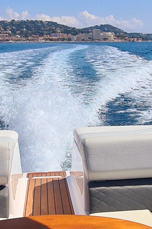 Golfe De Saint Tropez All Inclusive Private Boattrip - Language Options and Highlights