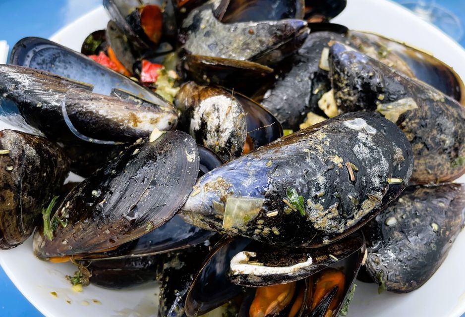 Montpellier : Half-Day Trip Walking Tour in Sète and Oysters - Inclusions and Exclusions