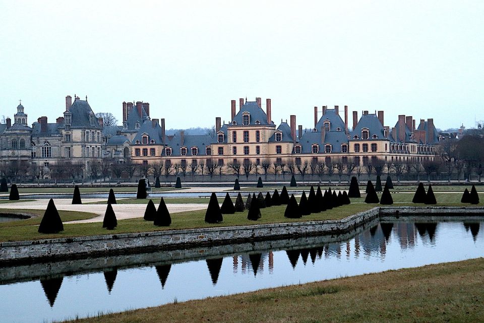 Private Tour to Chateaux of Fontainebleau From Paris - Itinerary