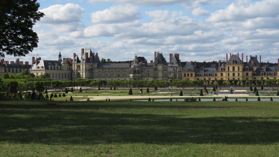 Private Tour to Chateaux of Fontainebleau From Paris - Additional Information