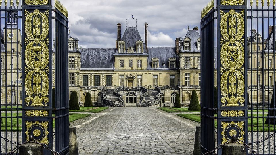 Private Tour to Chateaux of Fontainebleau From Paris - Recap