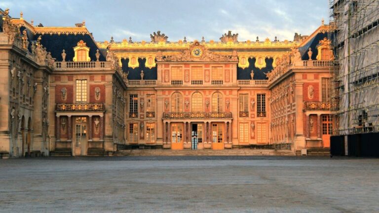 From Paris: Skip-The-Line Versailles Palace Private Tour