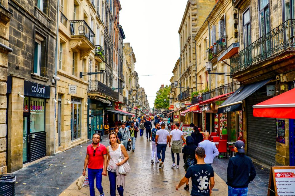 Bordeaux: Private Exclusive History Tour With a Local Expert - Meeting Point