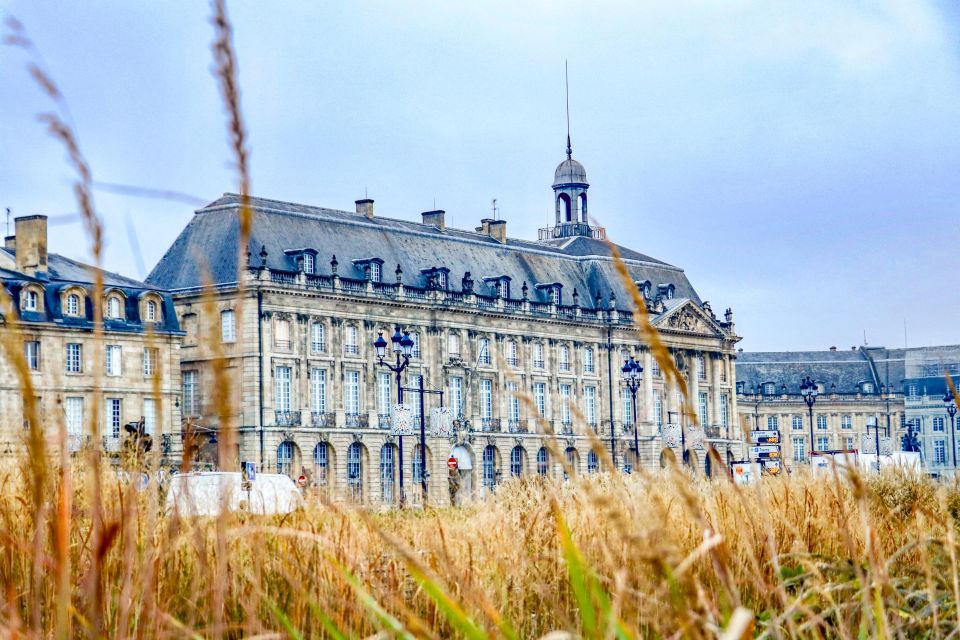 Bordeaux: Private Architecture Tour With a Local Expert - Tour Description