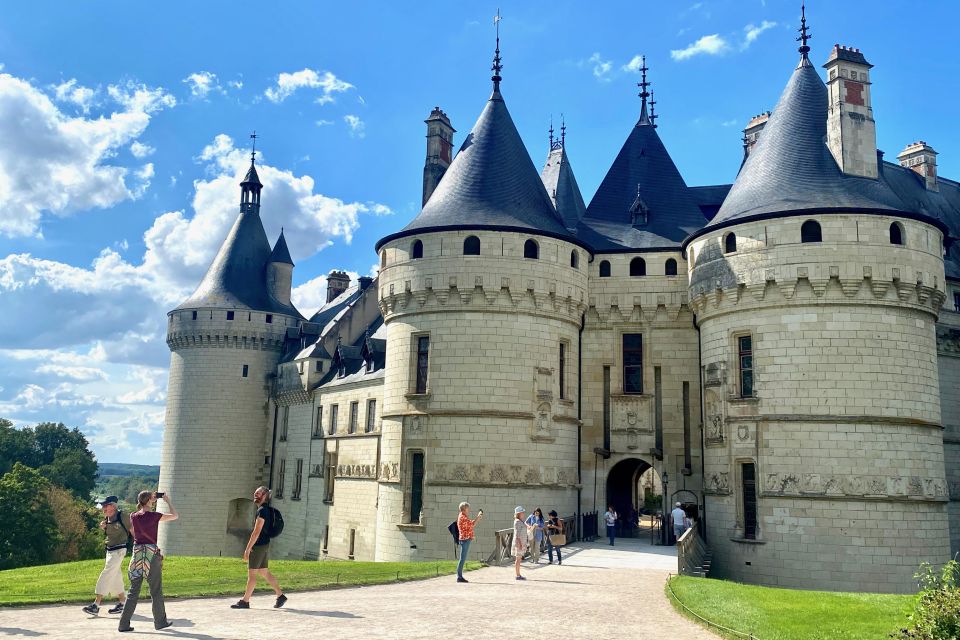 2-Day Private Top 6 Loire Valley Castles From Paris Mercedes - Day 2: Chenonceau, Chaumont, Blois