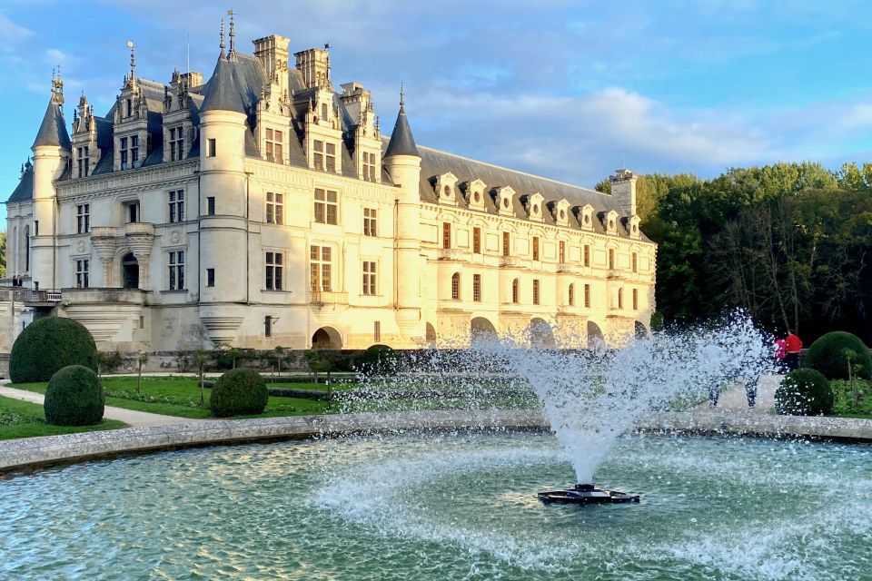 2 Day Private Top 6 Loire Valley Castles From Paris Mercedes Loire Valley Castles Tour Overview