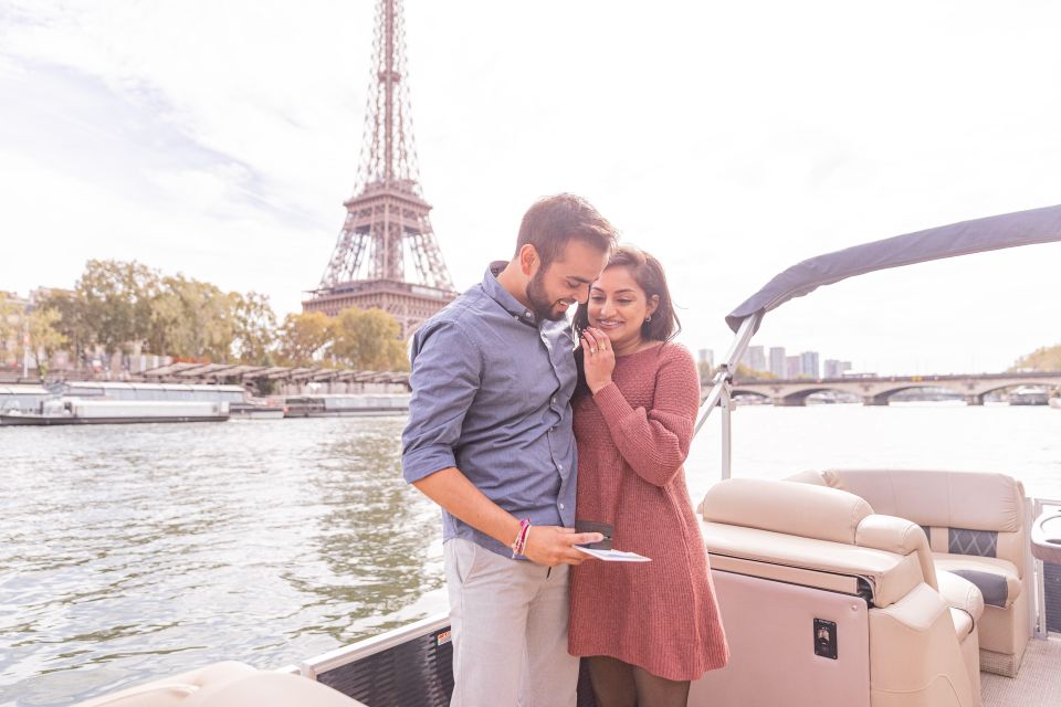 Paris Proposal / Private River Cruise + Photographer 1h - Booking Information