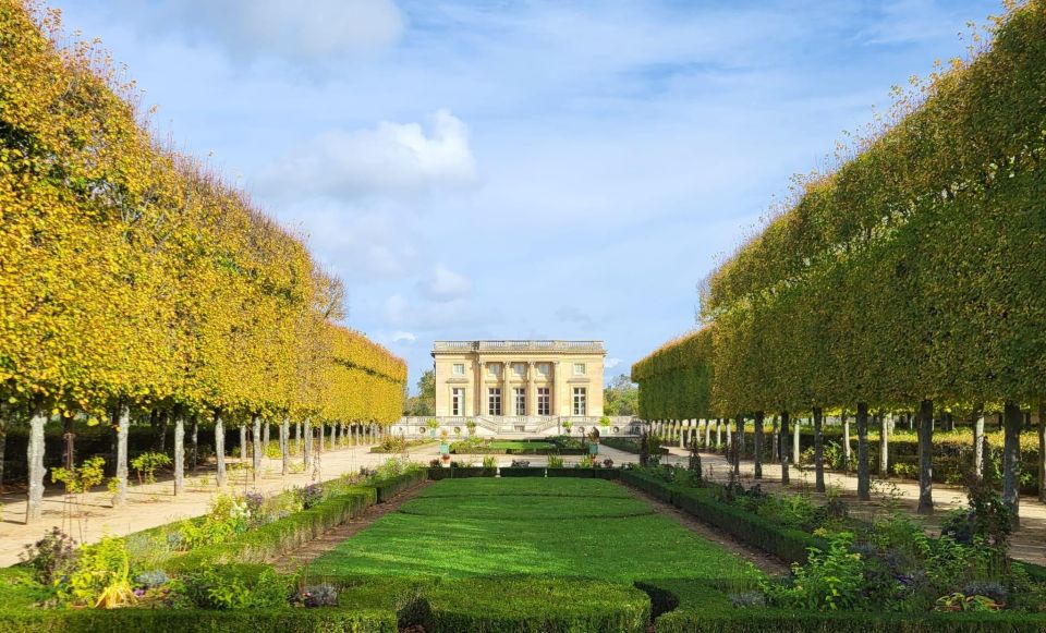 Versailles Palace & Marie-Antoinettes Estate Private Tour - Additional Information