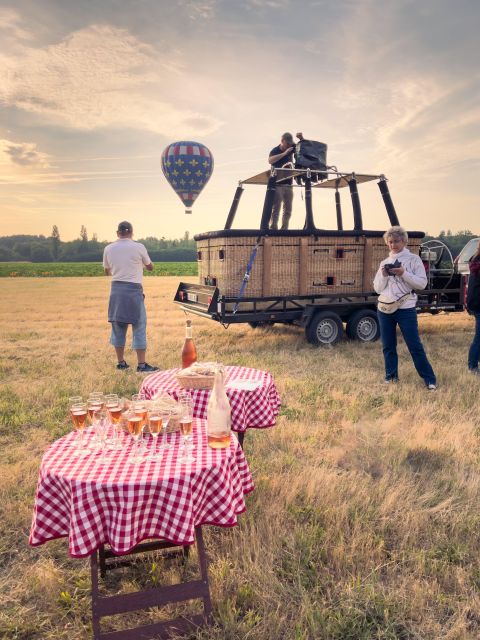 Amboise Hot Air Balloon VIP for 2 Over the Loire Valley - Packing Essentials