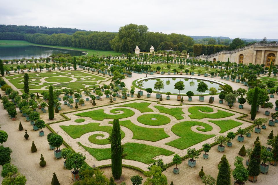 Versailles Palace and Giverny Private Guided Tour From Paris - Tour Highlights