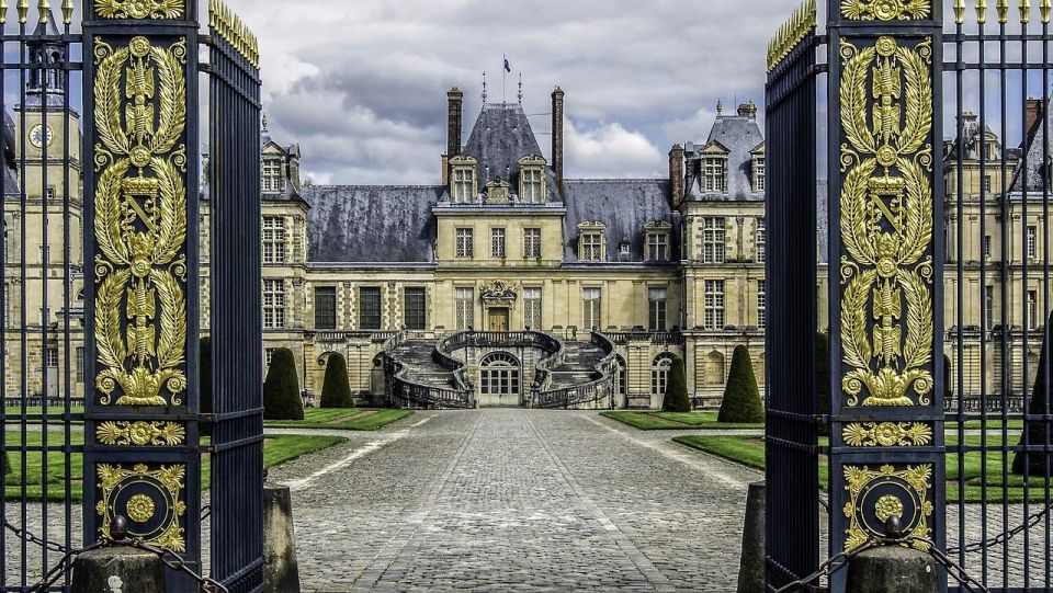 Fontainebleau Castle Private Guided Tour From Paris - Recap