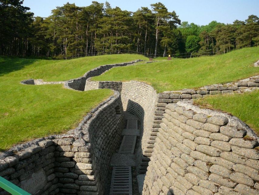 Vimy, the Somme: Canada in the Great War From Amiens, Arras - Directions