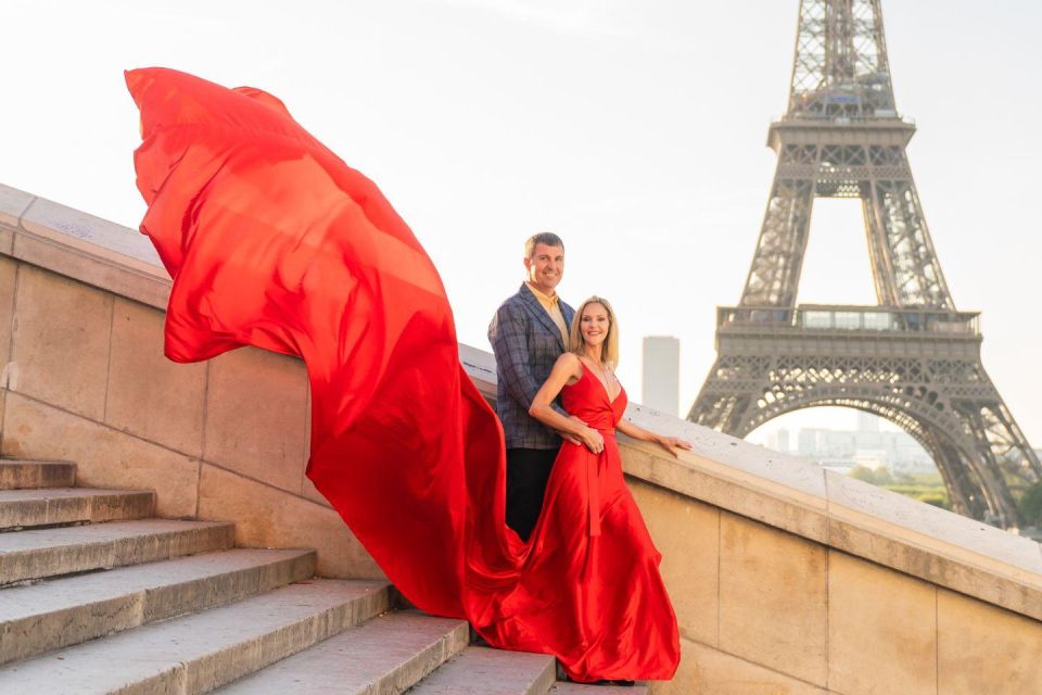 Paris : Private Flying Dress Photoshoot by the Eiffel Tower - Group Accommodation and Dress Options