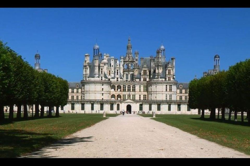 Paris: Loire Castles Excursion: Chambord and Blois - Highlights