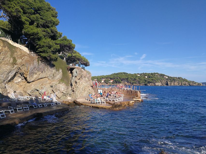 Marseille: Day Boat Ride in the Calanques With Wine Tasting - Inclusions and Meeting Point