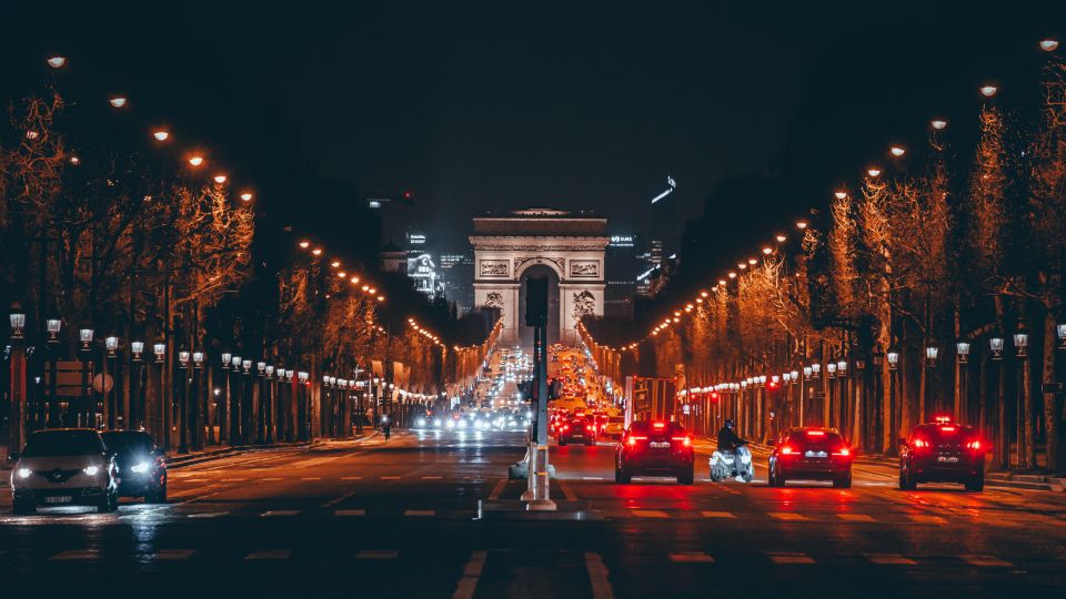 Whispers of Elegance: An Enchanting Parisian Evening - Itinerary