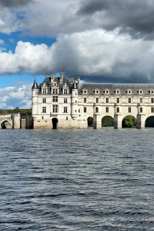 Chambord and Chenonceau Day Trip With Licensed Guide - Tour Highlights