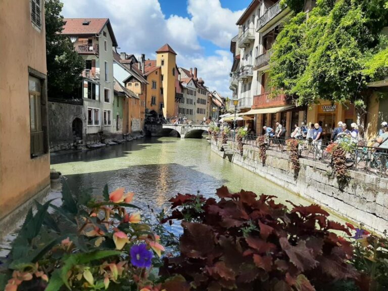 Full-Day Private Tour From Geneva to Annecy